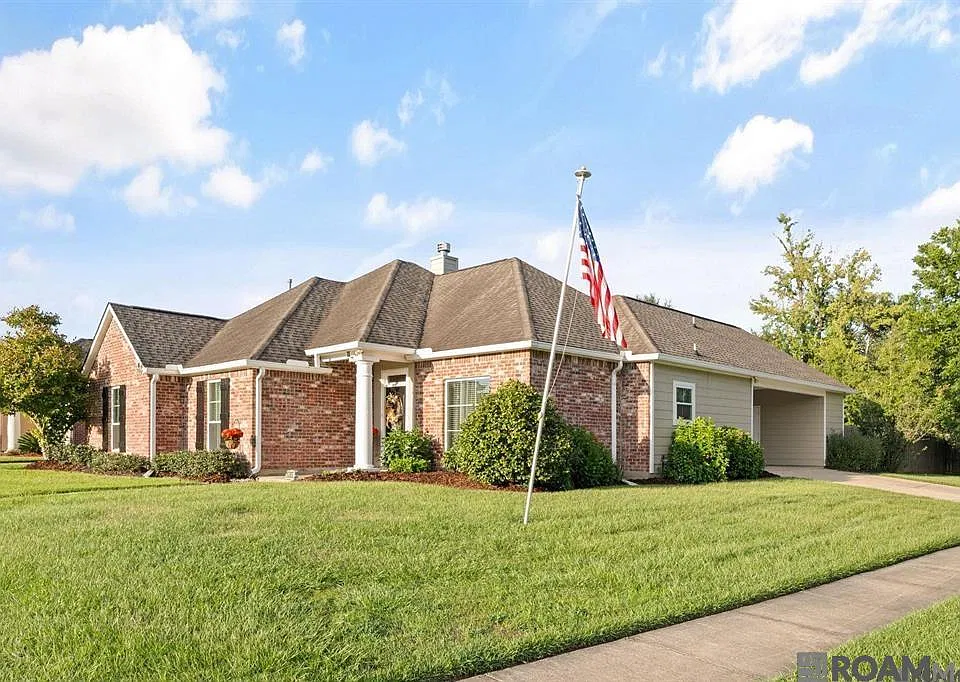 1365 Woodway Dr