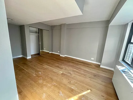 Rented by Olympia House Delaware LP | media 145