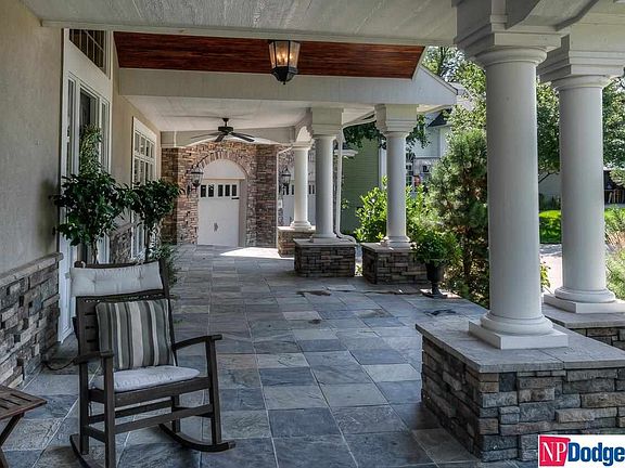 3rd image of 4501 Lake Forest Cir