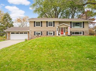 9654 Upton Rd, Bloomington, MN 55431