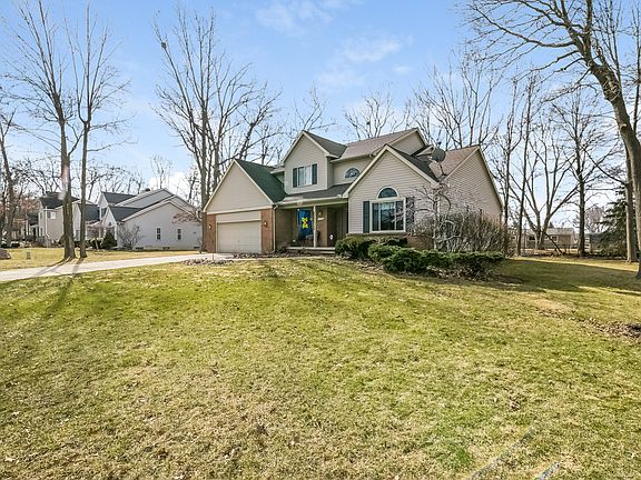 3rd image of 6335 Waldon Woods Dr