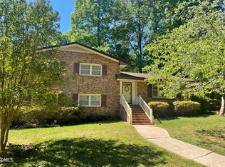 400 Briarcliff Ln, Cary, NC 27511