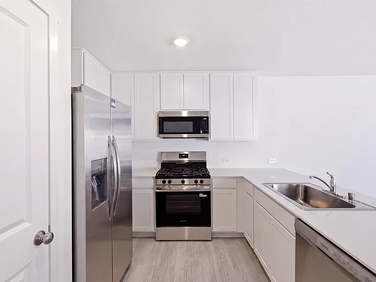 3181 Campeiro Ave — Photo 4