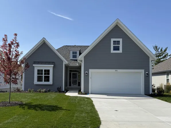 331 Sandy CIRCLE, Pewaukee, WI 53072