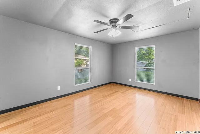 2114 Fitch St — Photo 9
