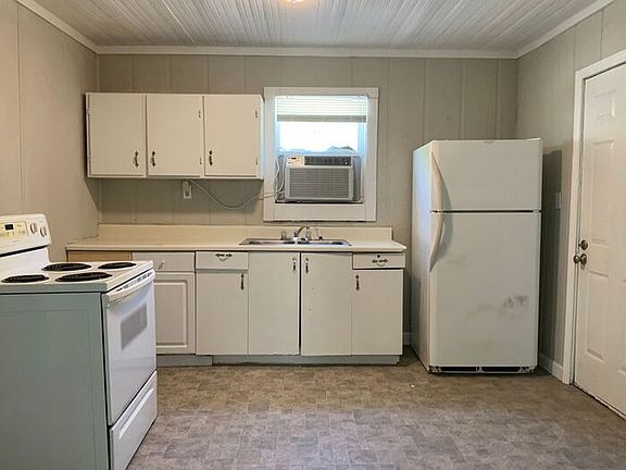 5th image of 312 Redding St