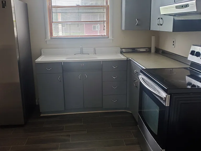 1714 Sherrill Blvd — Photo 5