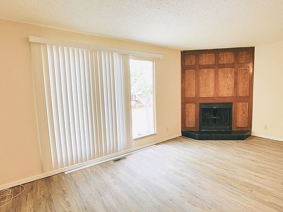 3rd image of 29 Falchurch Rd NE