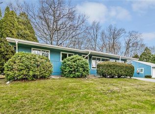 2 Hayes Rd, East Hampton, CT 06424