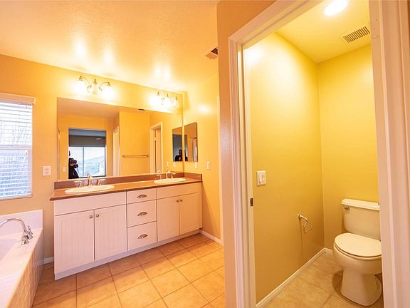 5th image of 35634 Summerholly Ln