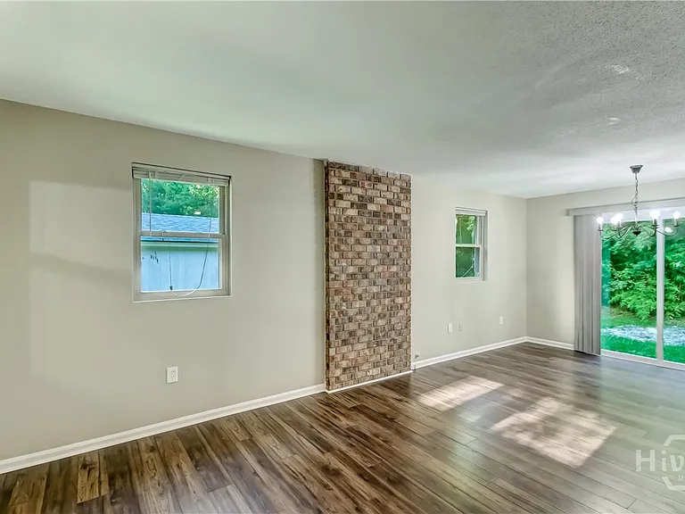 8618 Ferguson Ave — Photo 6