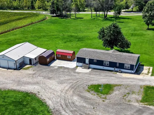 200 Fairview Dr, Winfield, MO 63389