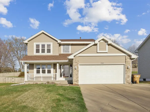 1265 65th Pl, West Des Moines, IA 50266