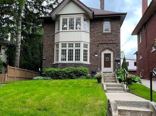 18 Servington Cres #B2, Toronto, ON M4S 2J3
