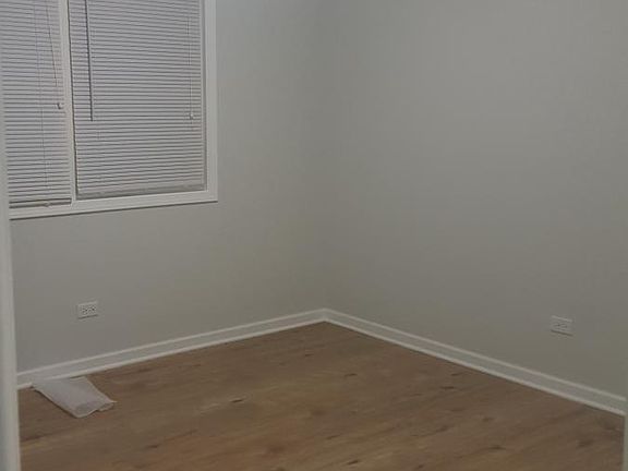 5th image of 9333 S Harlem Ave APT 14B