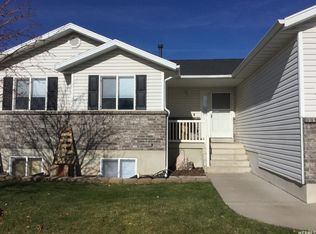 2164 W 2265 N, Clinton, UT 84015