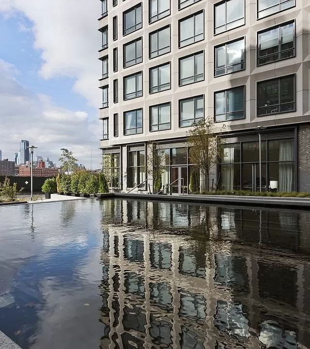 1st image of 550 Vanderbilt Ave #421