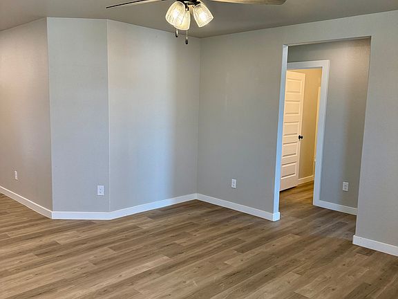 5th image of 432 Staghorn Dr