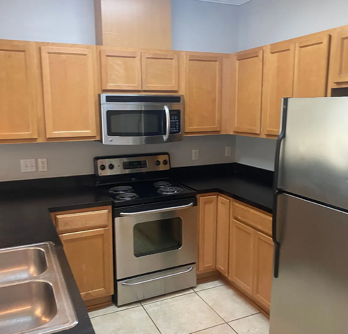 4 bed, 3.0 bath, 1392 sqft, $1,500 — Photo 1