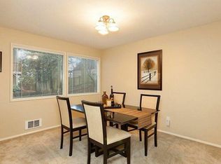 9407 Linden Ave N APT C, Seattle, WA 98103