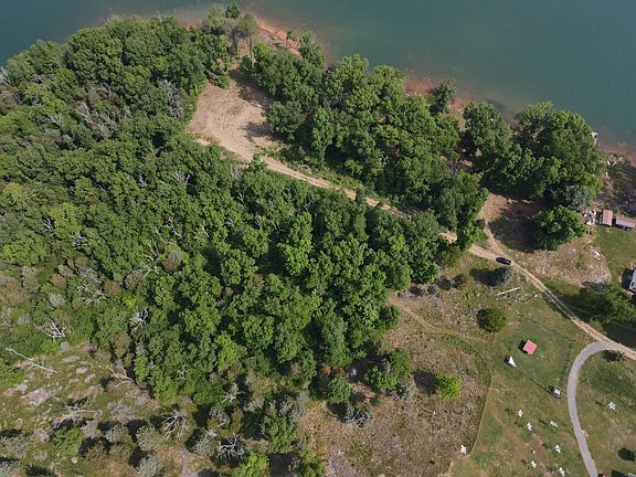3rd image of 0 Tomahawk Hills Rd