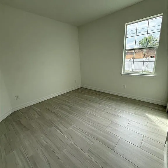 17456 Barbara Dr — Photo 4