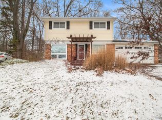 1169 Wendy Rd, Ann Arbor, MI 48103