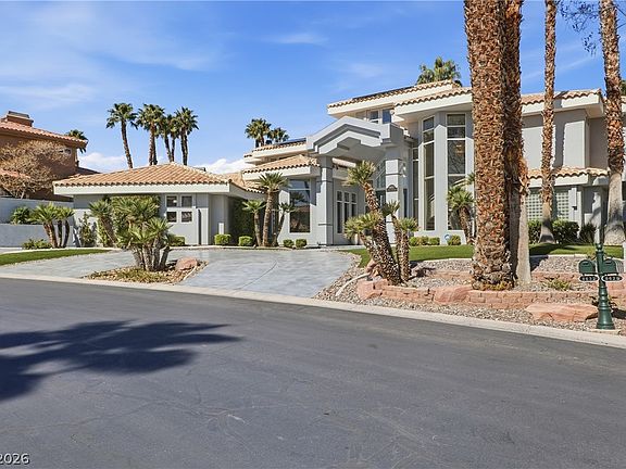 3rd image of 8632 Canyon View Dr