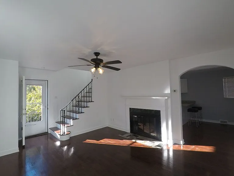 1744 Pioneer Ave — Photo 8