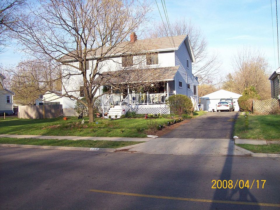 2nd image of 198 Collingwood Ave