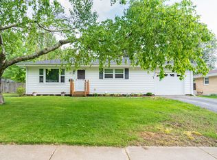 13 Ardith Dr, Normal, IL 61761