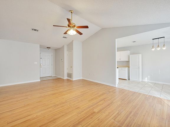 5th image of 4803 Young Rd