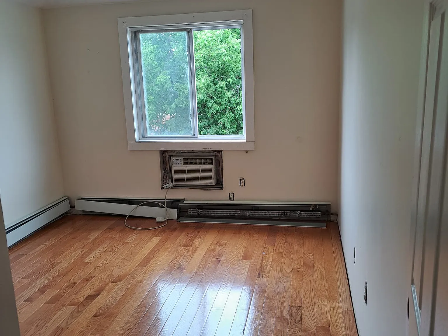 2 bed, 1400 sqft, $3,000 — Photo 4