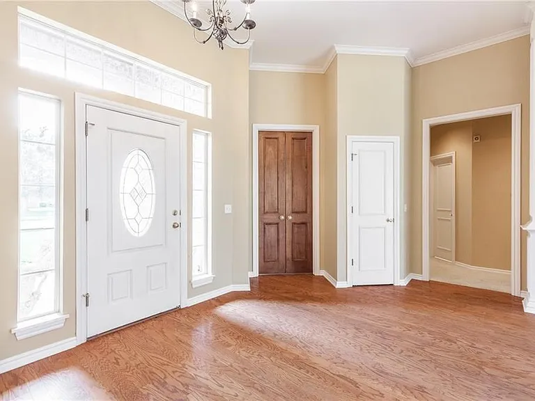 14708 Lamplight Ln — Photo 17