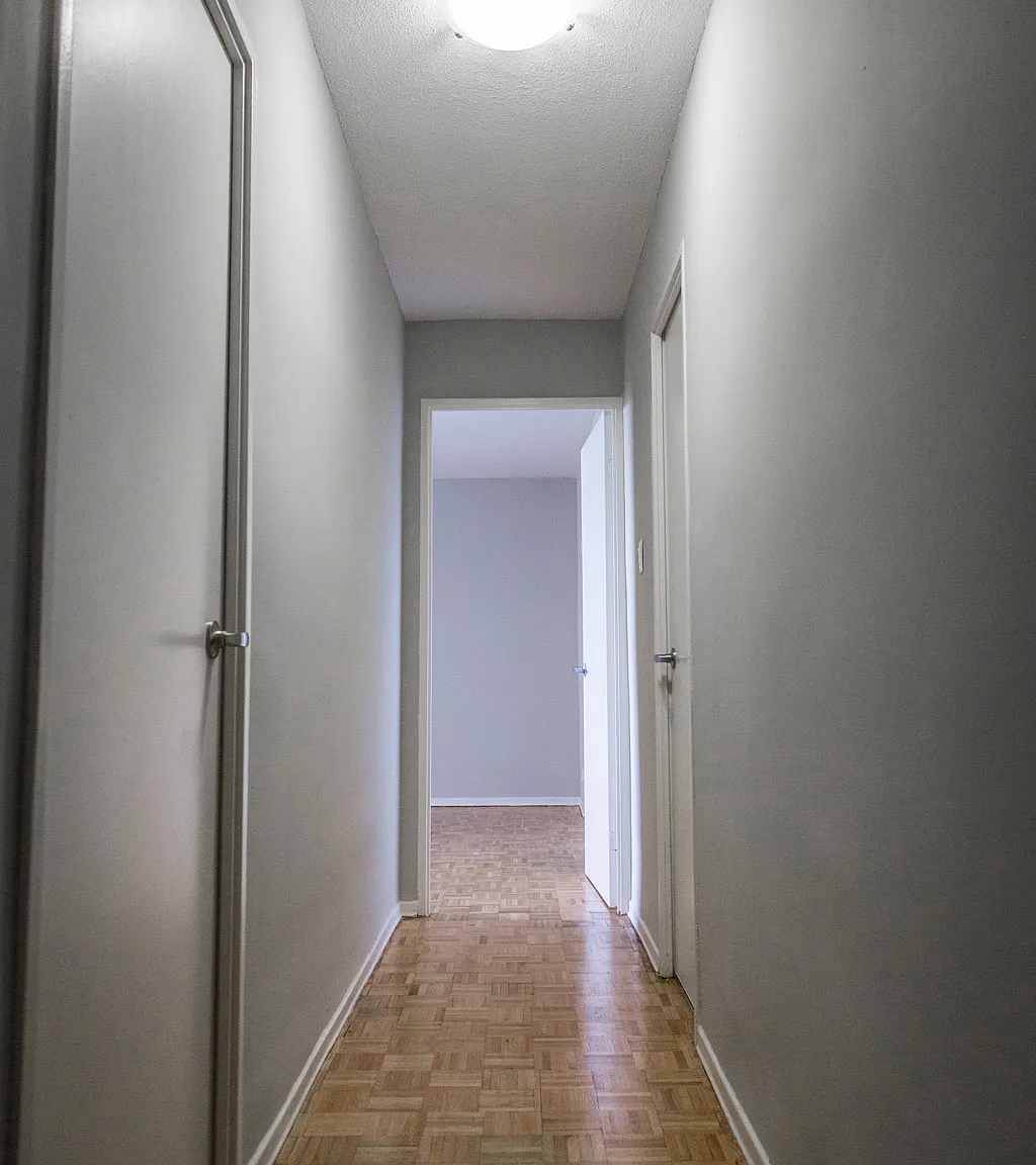Apartment for rent at 39 Richview Road — Photo 1