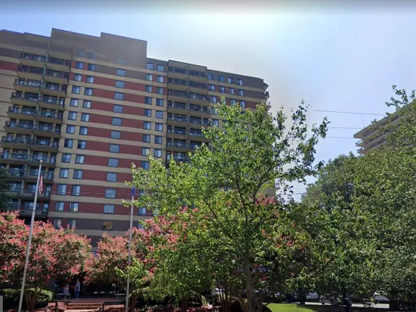 801 N Pitt St APT 1410, Alexandria, VA 22314