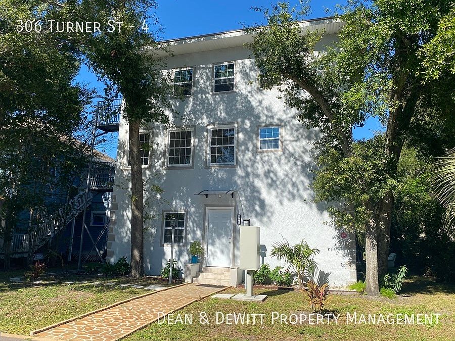 1st image of 306 Turner St #4