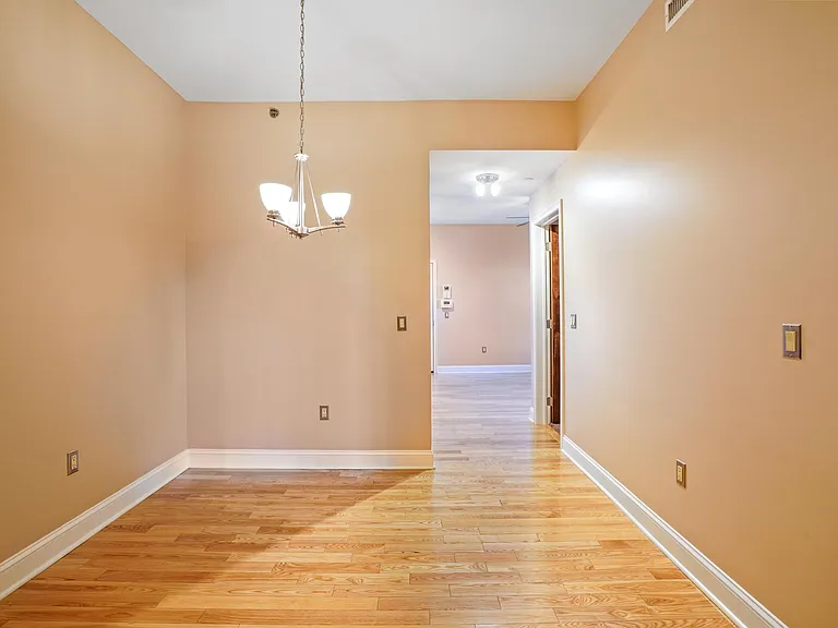 264 S Main St #302 — Photo 21