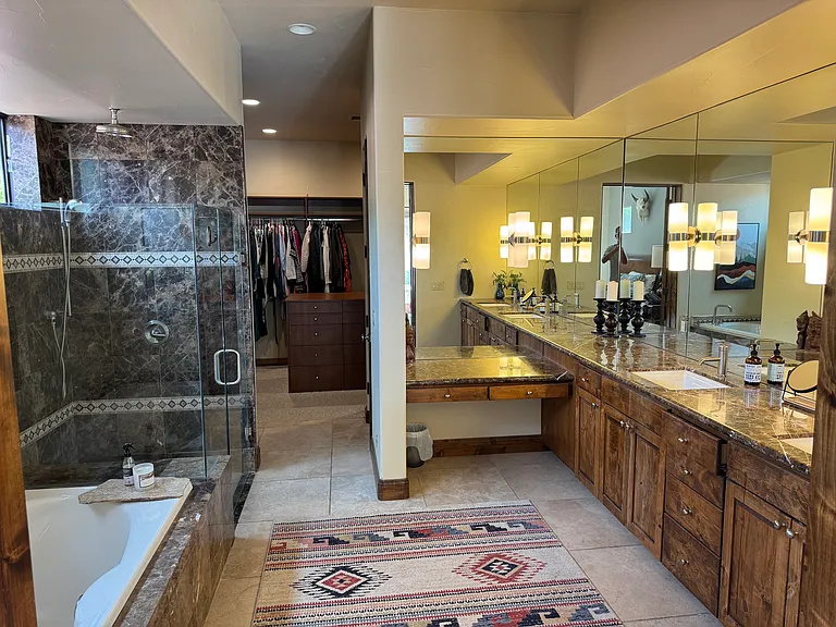 54050 Avenida Montezuma — Photo 12