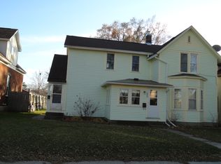 1324 Adams St, La Crosse, WI 54601