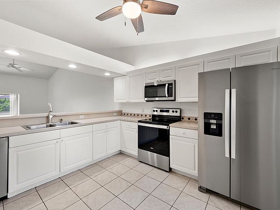 2nd image of 5244 Chiquita Blvd S