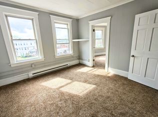 21 Dale St #3, Chicopee, MA 01020