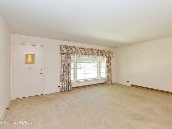 4th image of 103 S Elmwood Ave
