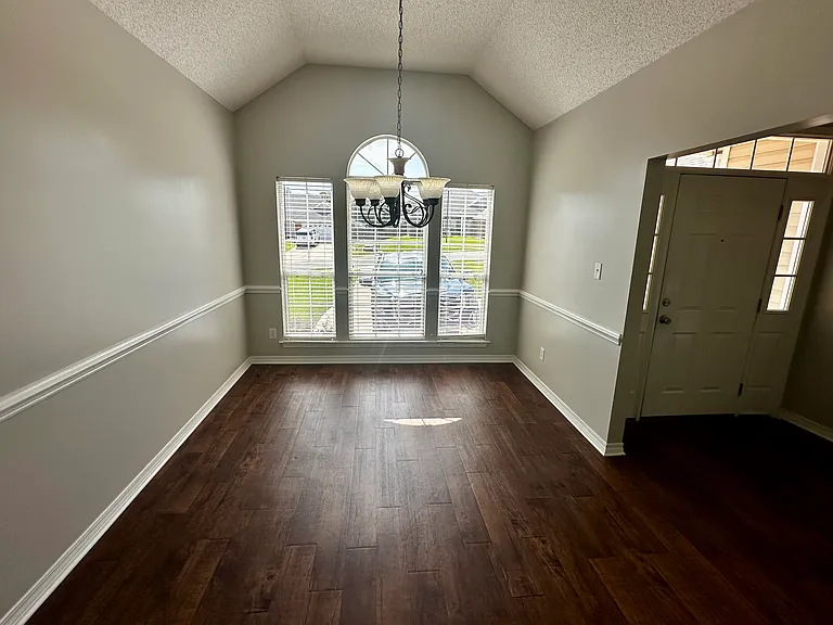 27078 Stratford Glen Dr — Photo 10