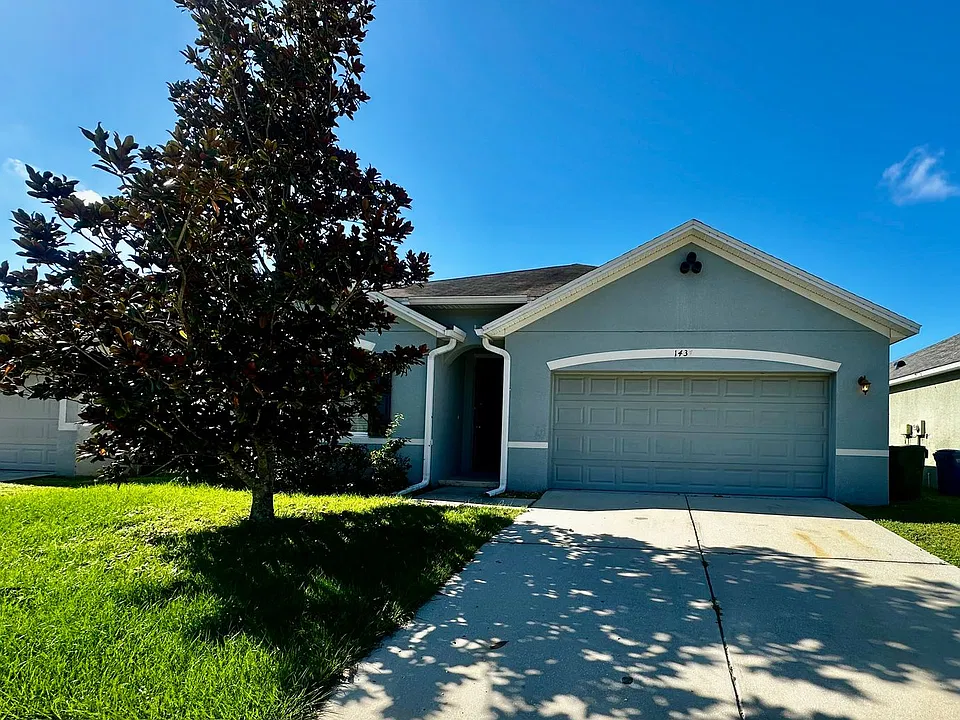 1437 Wallace Manor Pass
