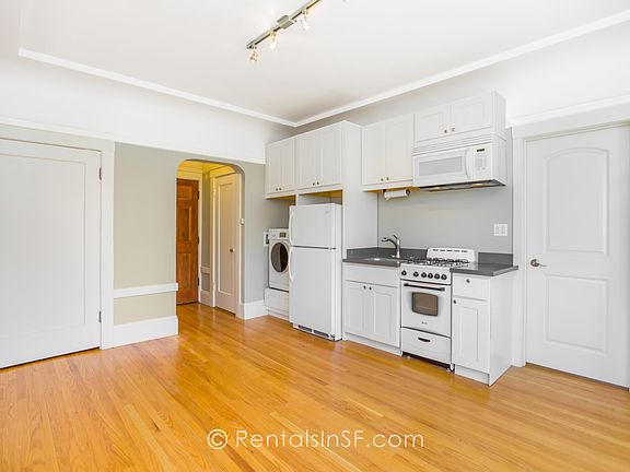 2nd image of 295 Guerrero St APT 4