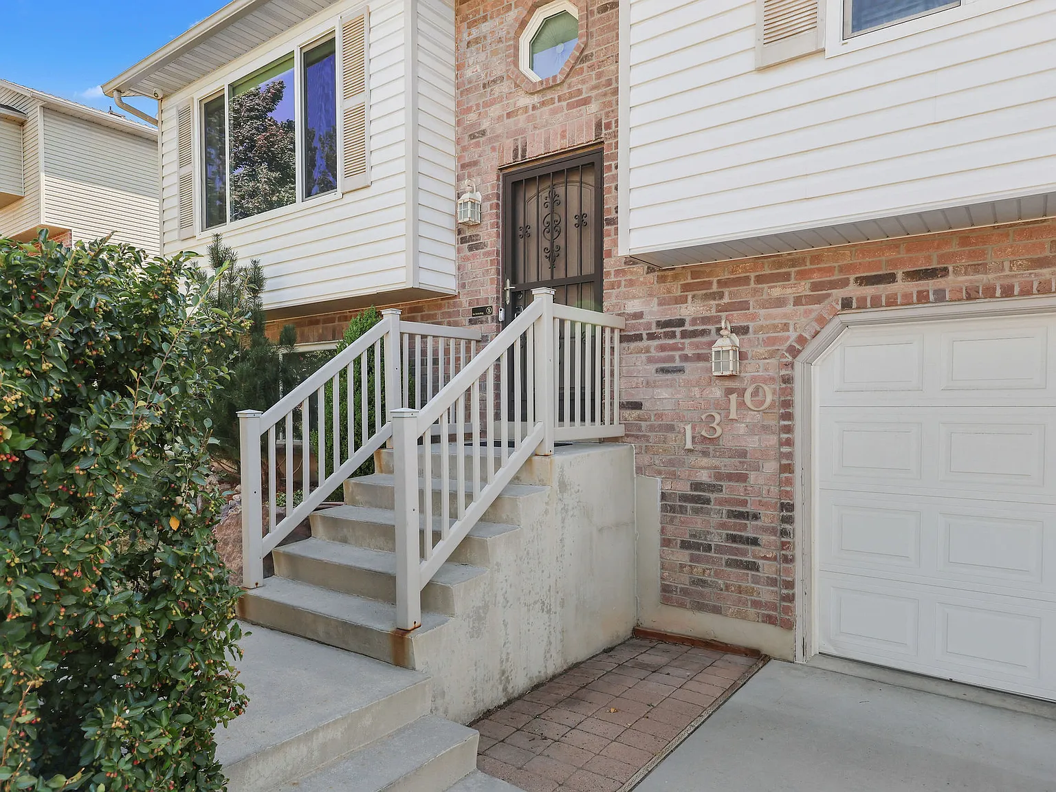 3 bed, 2.5 bath, 1650 sqft, $3,500 — Photo 3