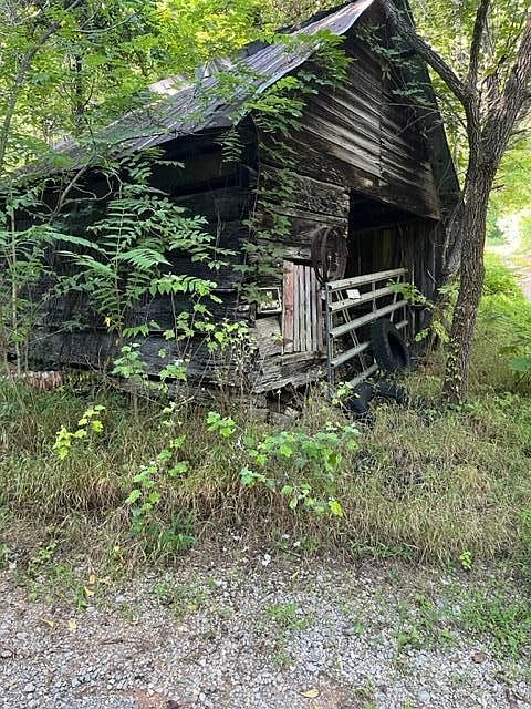 1st image of 1138 Turkey Lick Branch Ln