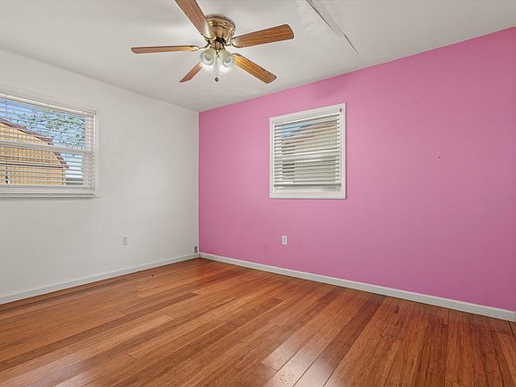 3rd image of 709 E 4th St