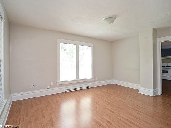 2nd image of 1808 Hermon Ave
